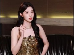 王楚然自曝近视700多度,摘了眼镜连听力都“失灵”，网友：狠狠共情了