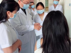 医生回应13岁女孩178斤患老年病 肥胖问题需早关注