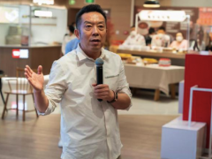 贾国龙此前预计西贝亏损超6亿元 曾说自己爹味儿重