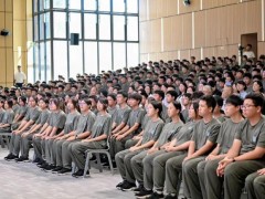 格力技校开学，董明珠定规矩 关注学生生活与成长